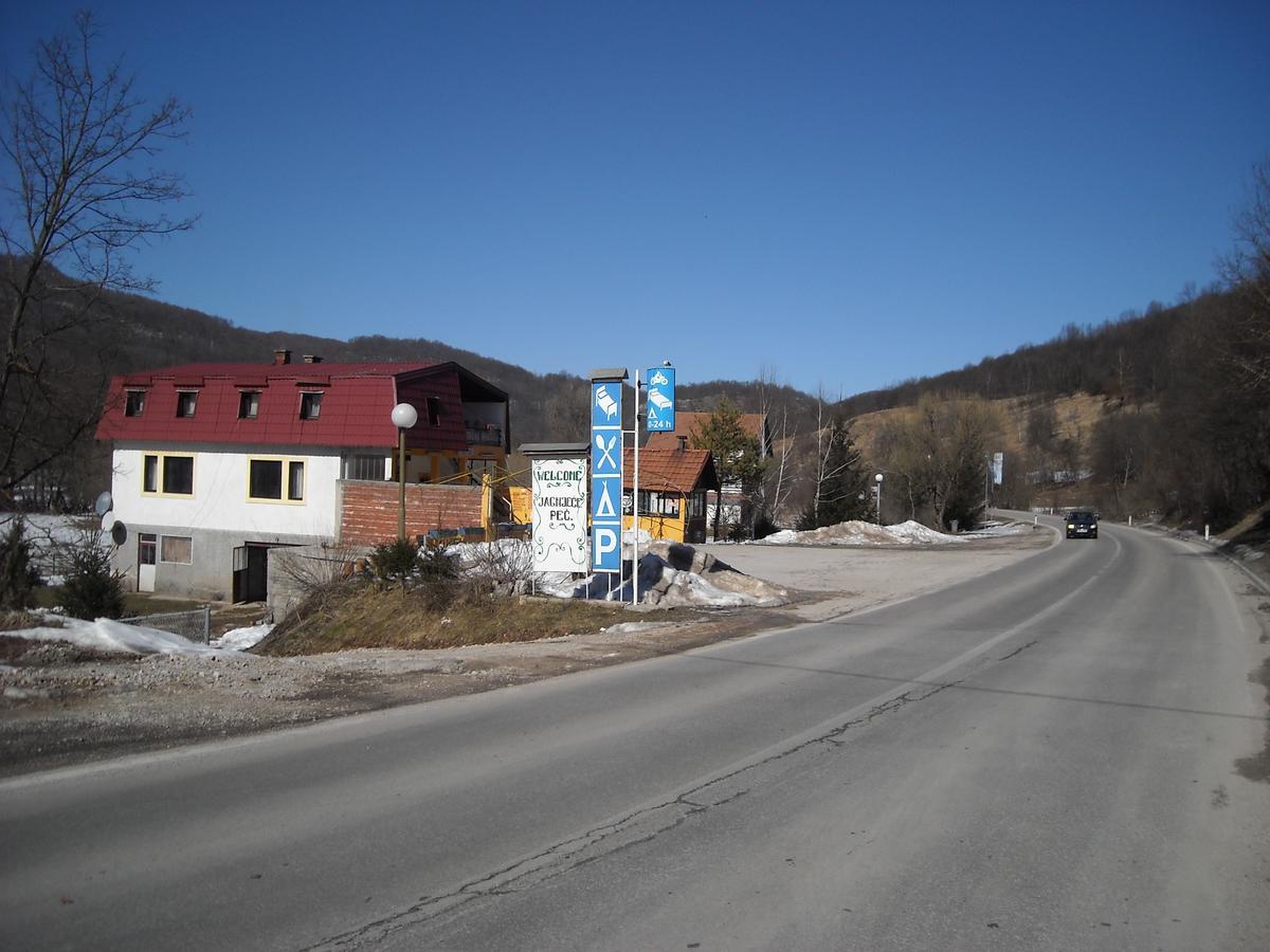 Motel Sretno Good Luck Trnovo エクステリア 写真